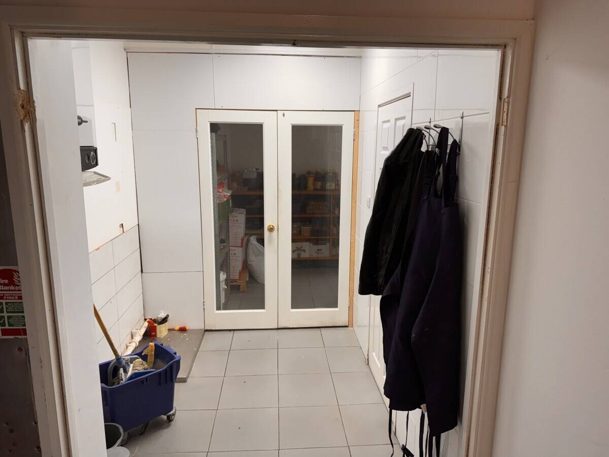 NG10 Takeaway 350m2 for sale