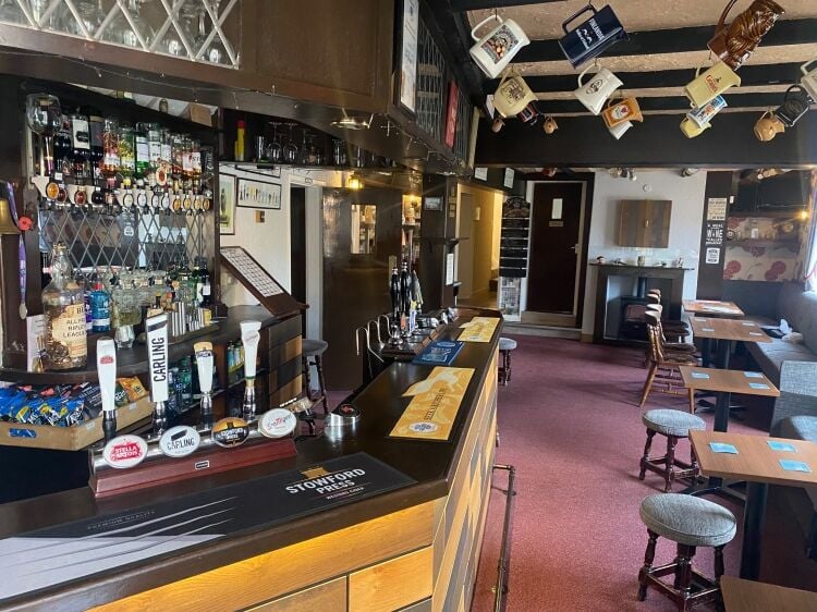 CHARMING DERBYSHIRE PUB AND RESTAURANT Photo 6