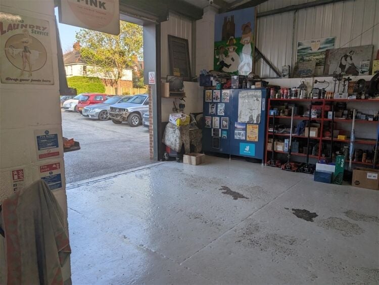 MOTOR VEHICLE GARAGE
