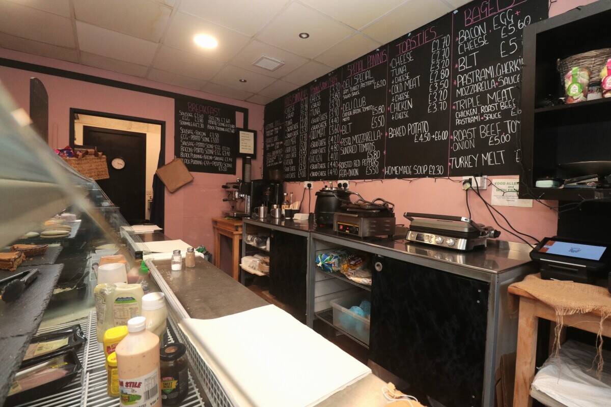 Southside takeaway/deli in busy sought-after Glasgow area Photo 7
