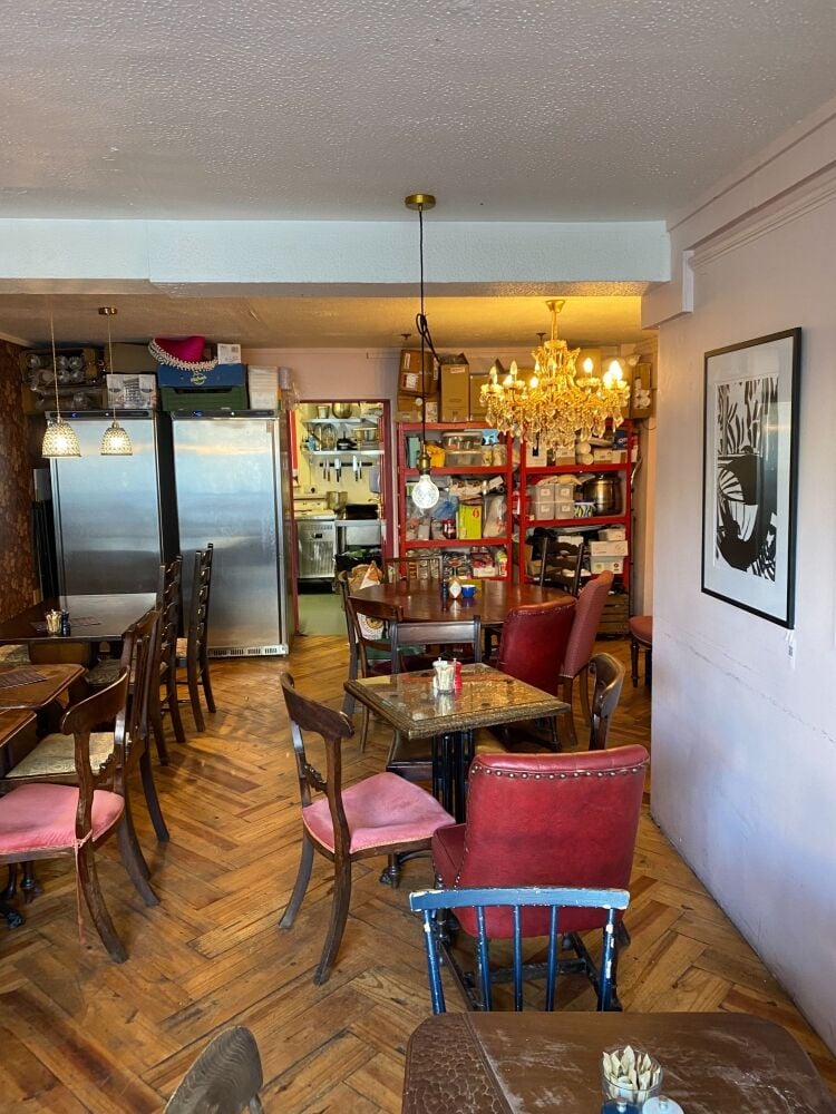 Licenced Coffee Bar / Restaurant
