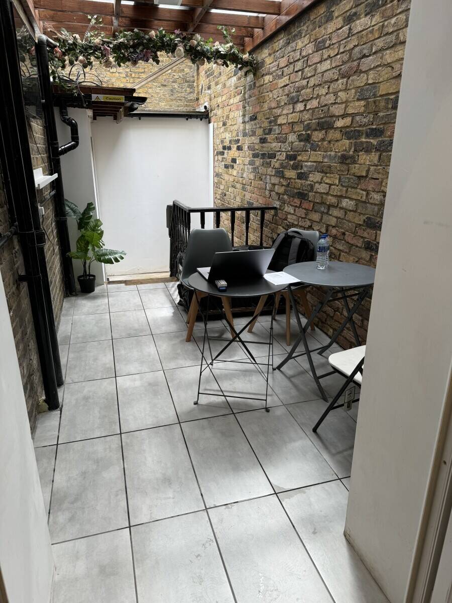 Fulham Wellness Clinic or restaurant | NO LANDLORD APPROVAL | &pound;26k Rent | Cash accepted Photo 6