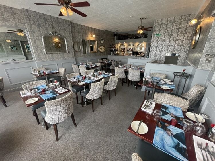 Exceptional Waterfront Restaurant with Accommodation For Sale For Sale in Dartmouth