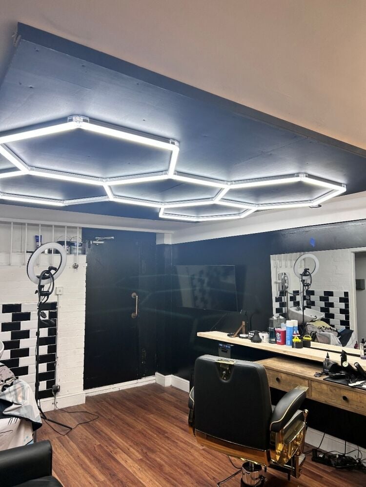 Established Traditional Barber Shop - Corby Photo 6