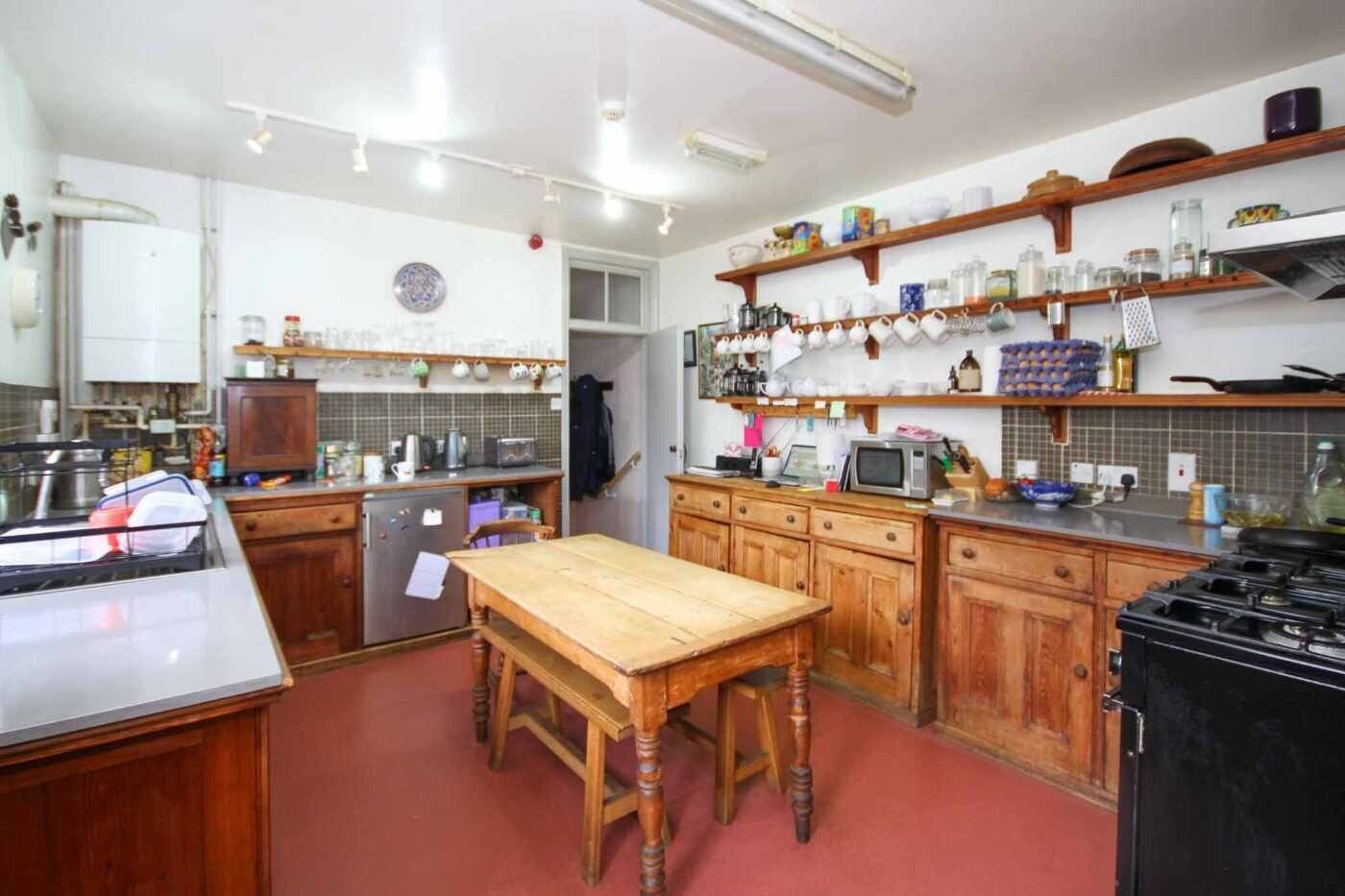 An attractive, former 8 Letting Room Guesthouse Photo 6