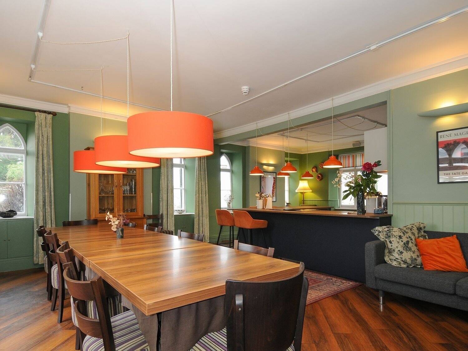 DEVON – ESTABLISHED HOTEL CLOSE TO THE CORNISH BORDER AND MAJOR TRUNK ROAD