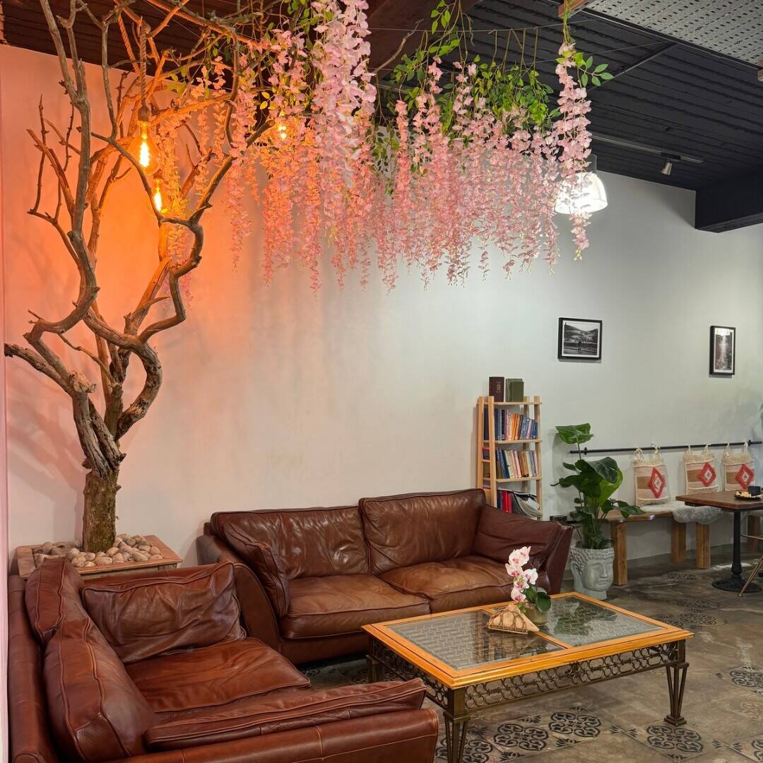 Coffee Shop & Wellness Studio in Worksop