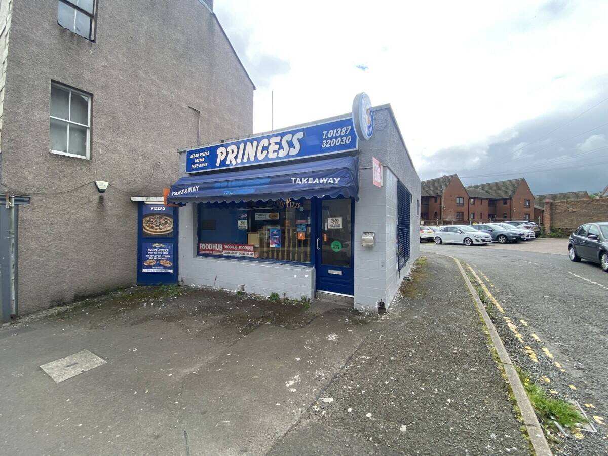 Established hot food takeaway in prime town centre location with high levels of passing traffic