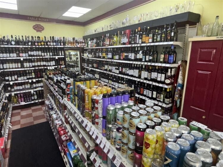 Off License & Convenience For Sale in Halifax Photo 6