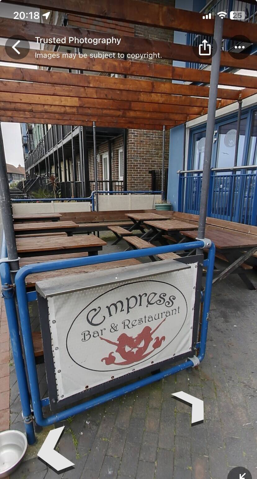 Bar, Restaurant, Cafe  - Waterside location