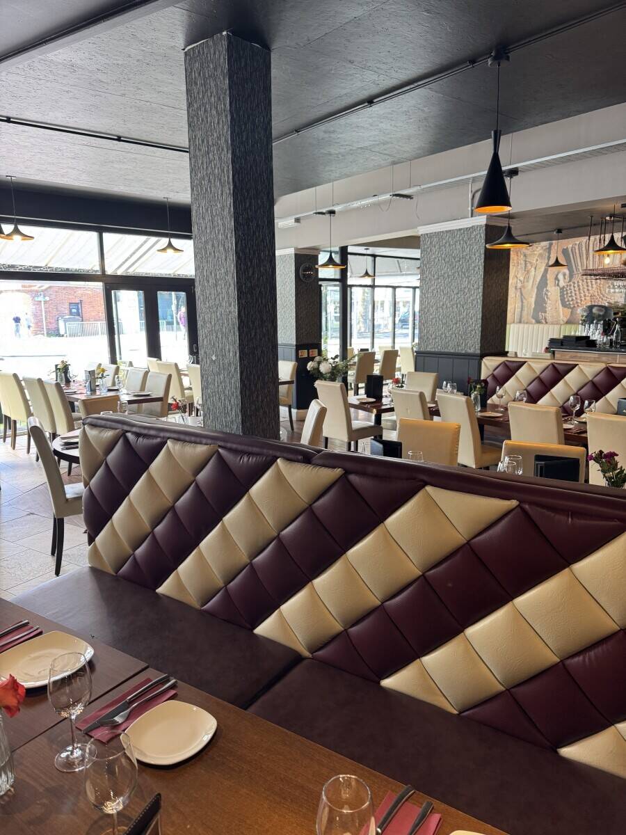 Successful Iranian Pasargad restaurant to sell
