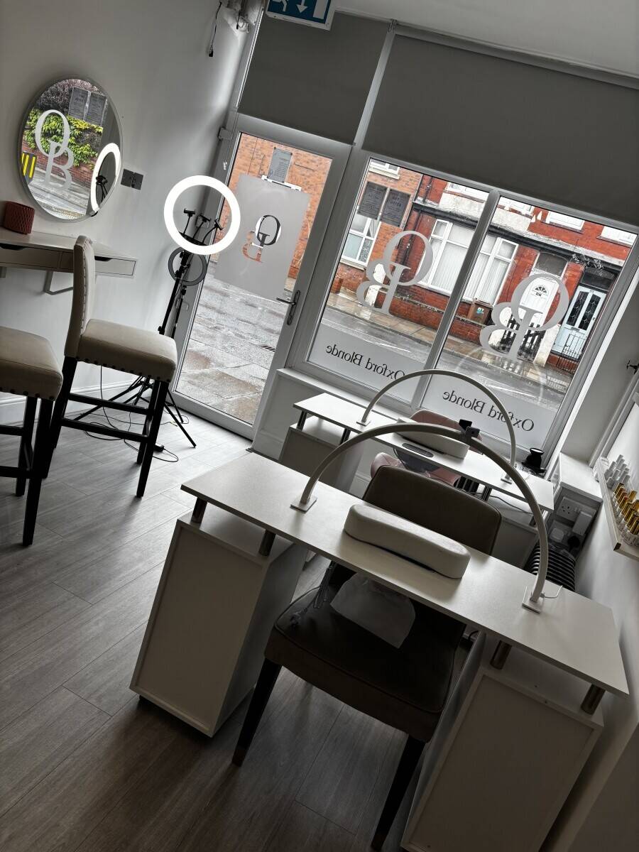 Oxford Blonde Hairdressers, Liverpool Photo 6