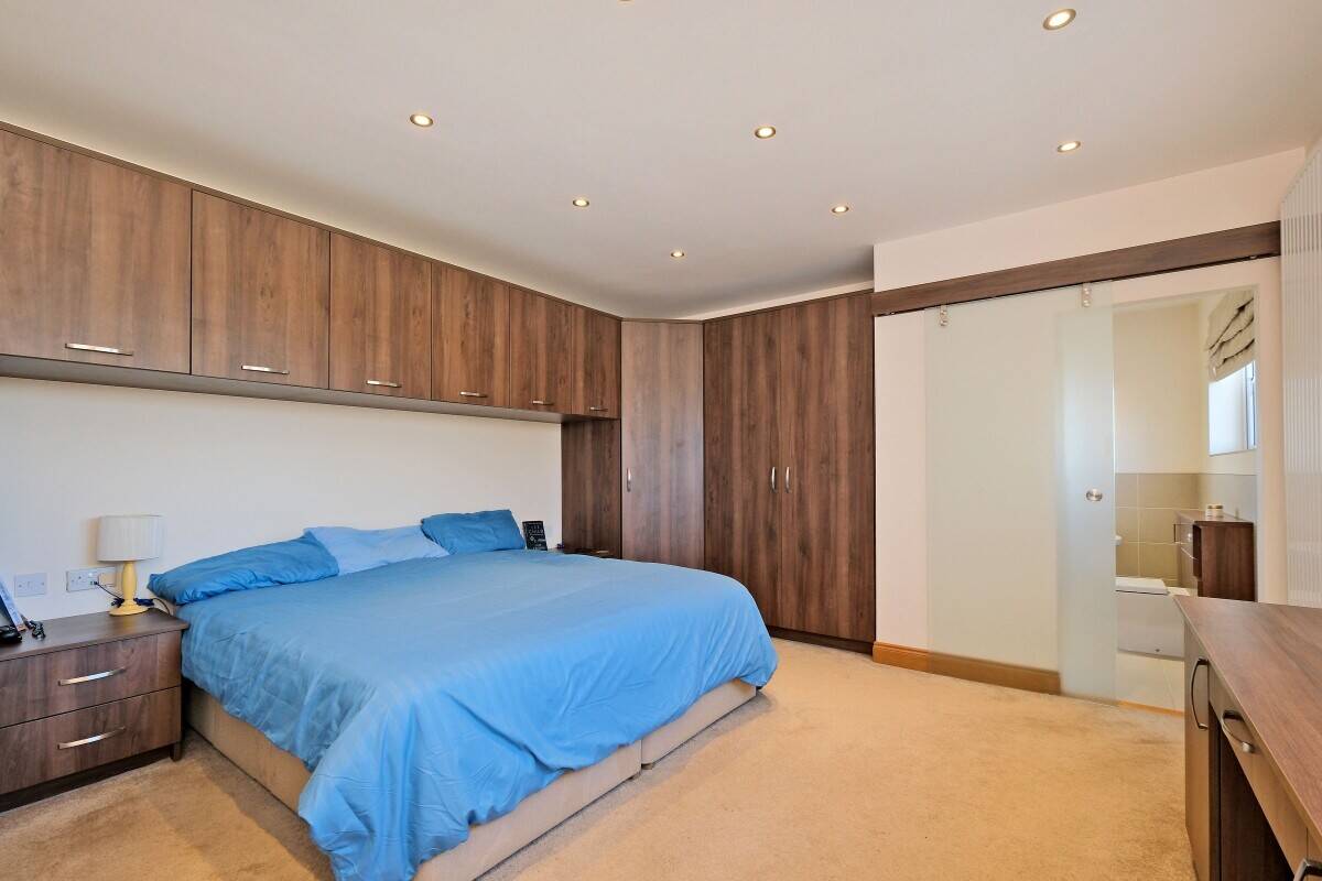 Luxury Boarding Kennel and Stunning 4 Bedroom Home