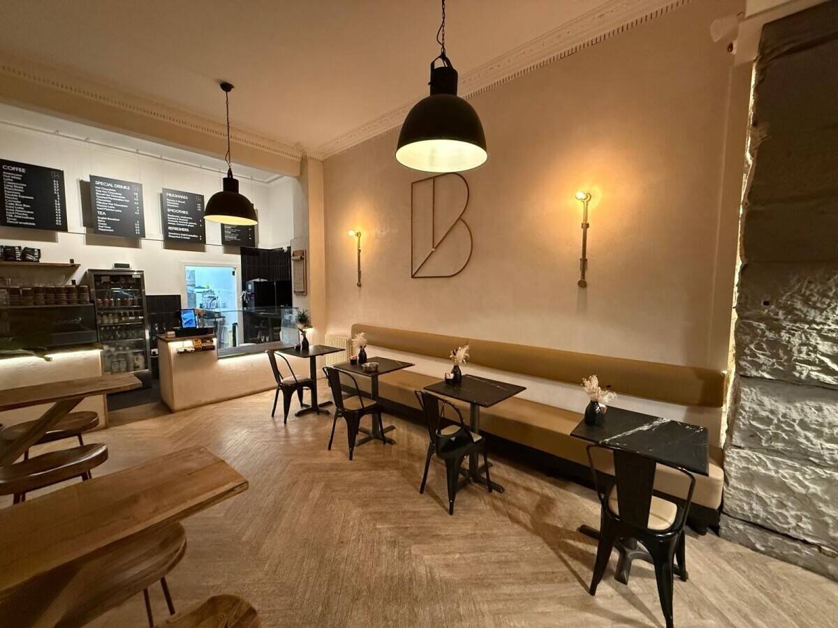 An immaculate Coffee Shop in Bruntsfield, Edinburgh  (Ref 1745) Photo 6