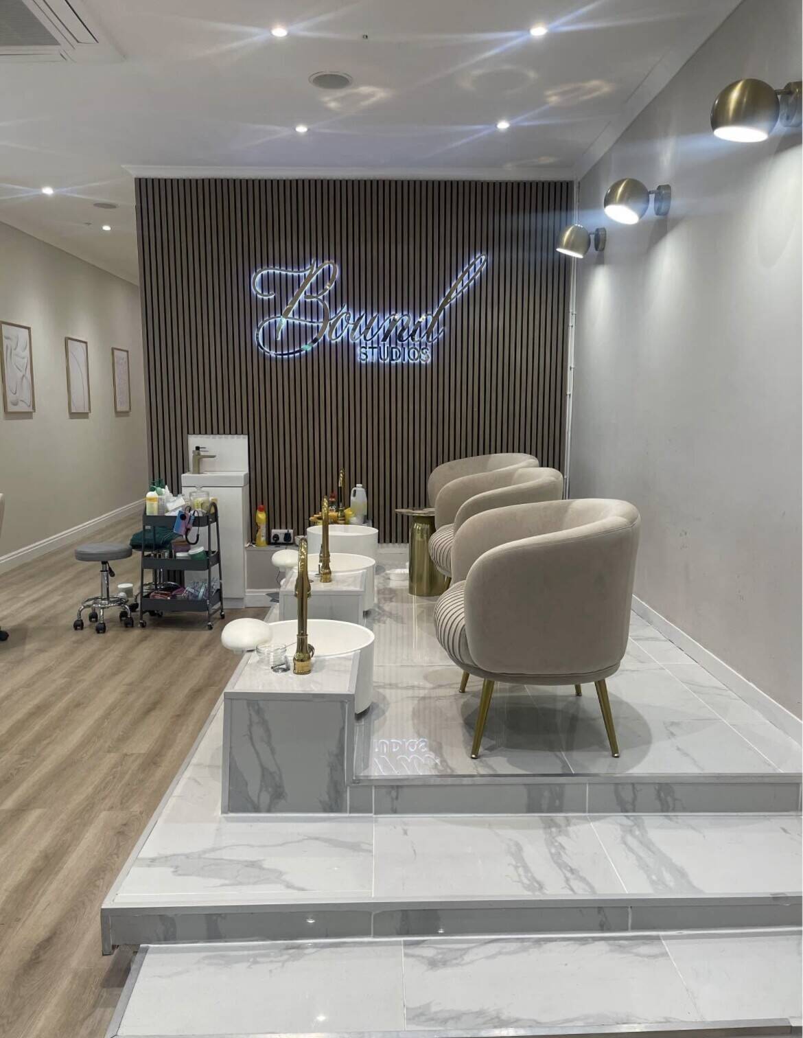 Two floor beauty salon in Kent