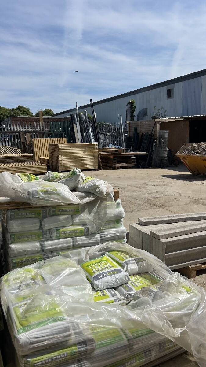 Profitable and well-established fencing business for sale in Hampshire. Photo 7