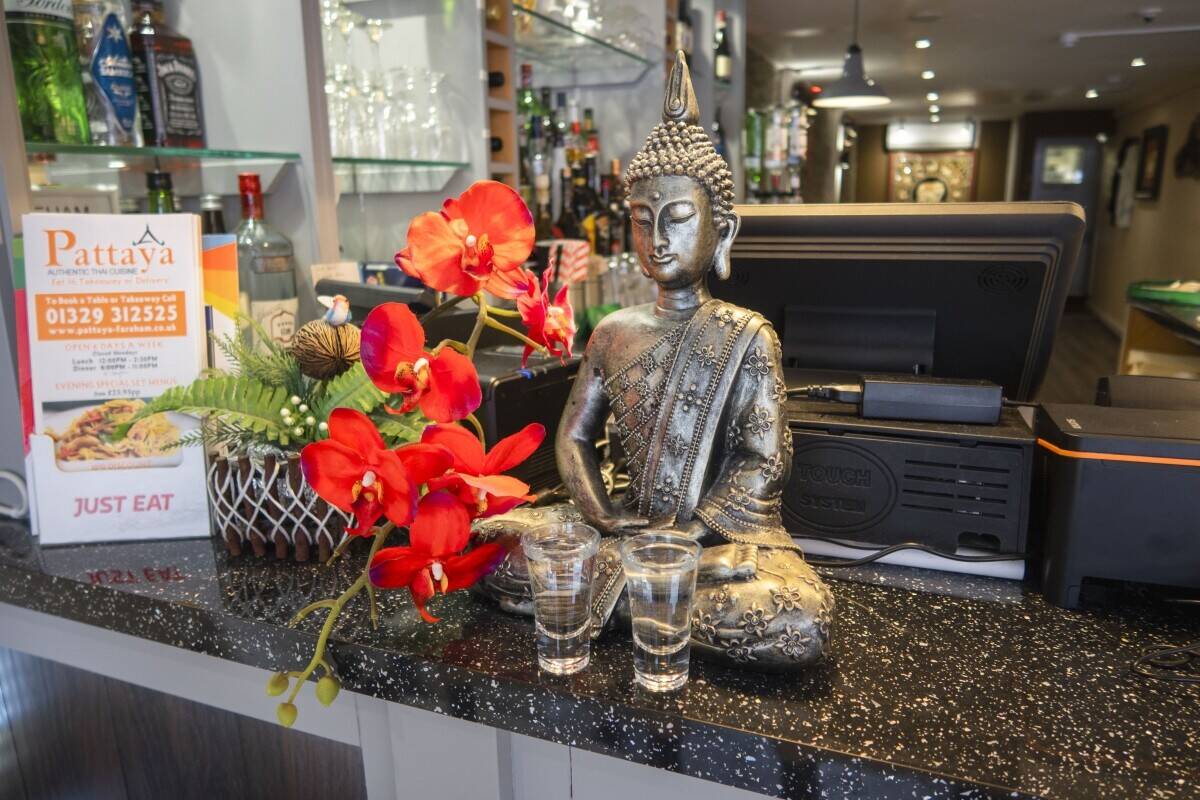 Thriving Pattaya Thai Restaurant for Sale – Prime Fareham Location on West St, Hampshire.