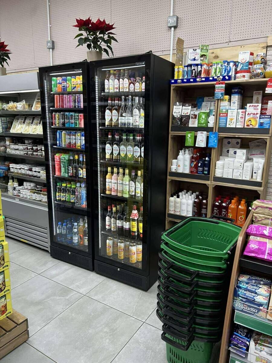 Polish Grocery Store in Ashford (Surrey) - High Street location / Off License Photo 6