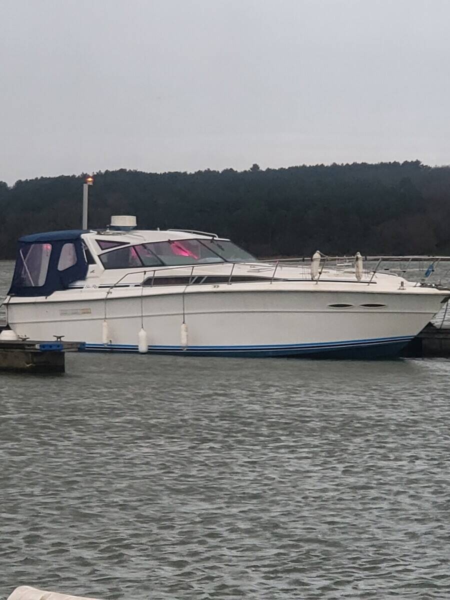 Airbnb afloat 2 luxury boats