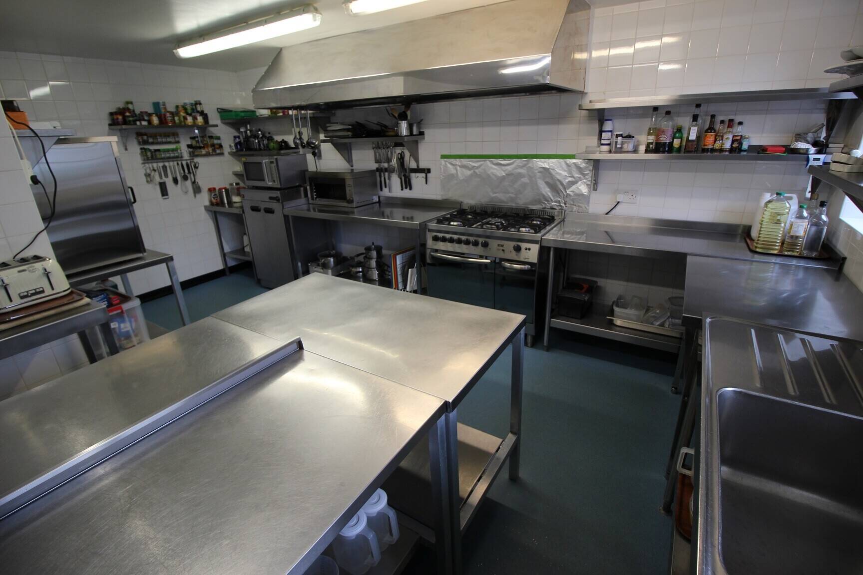 Immaculate Detached Guest House With 5 Ensuite Letting Rooms & 2 Bedroom Owners Accommodation