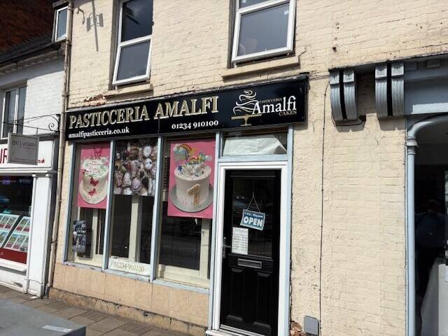 PROFITABLE LEASEHOLD ITALIAN BAKERY AMALFI PASTICCERIA IN BEDFORD PRICE REDUCED Photo 6