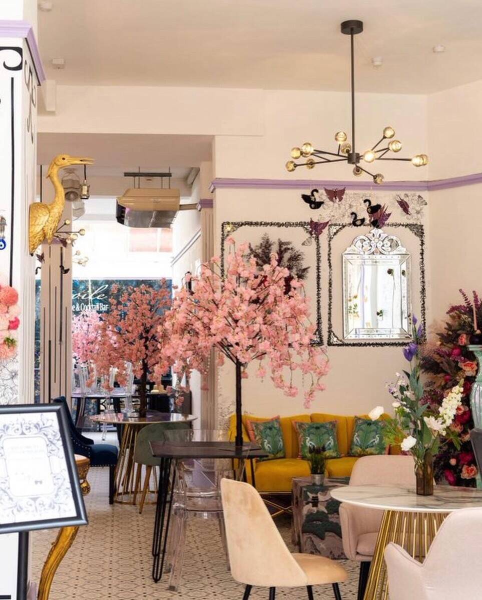 Exquisite boutique cafe for sale in St Martins area Leicester