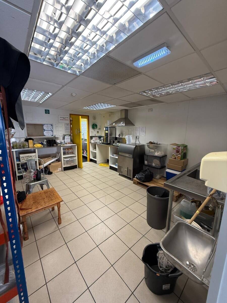 FOR SALE Bubble Tea MOOBOO LOUGHTON
