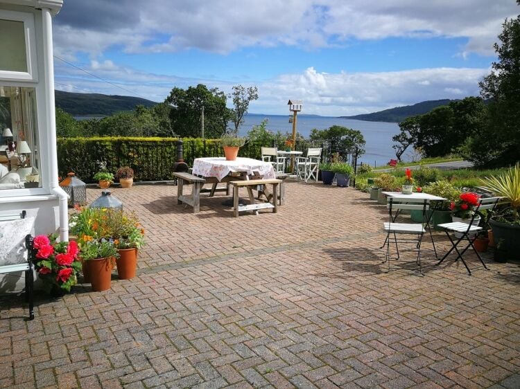 6 Bed Charming Bed & Breakfast Photo 6
