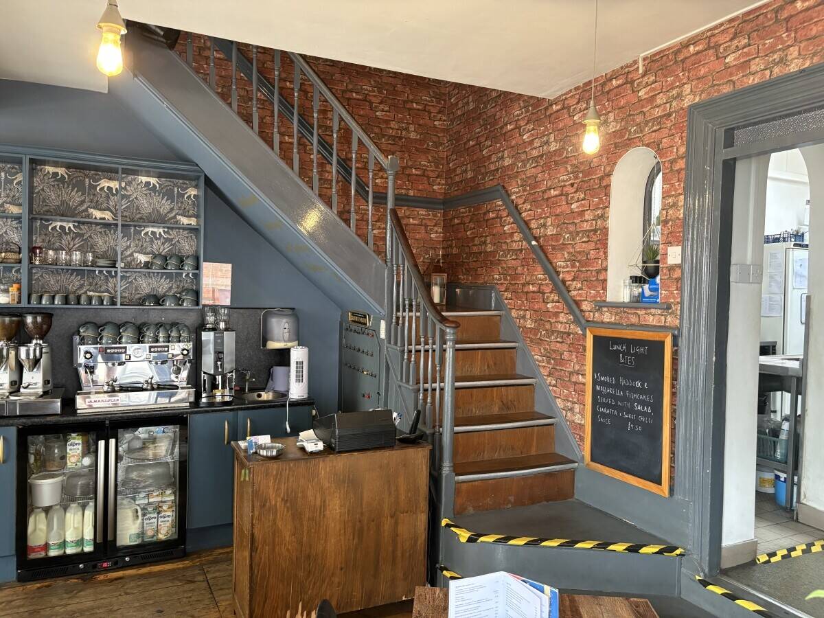 FRESCOES COFFEE HOUSE BEDFORD, INDEPENDENT PROFITABLE AND LEASEHOLD PRICE REDUCED Photo 6