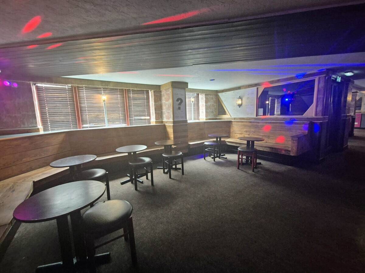 LANCASHIRE -MORECOMBE TOWN CENTRE BAR OFFERING DEVELOPMENT OPPURTUNITY