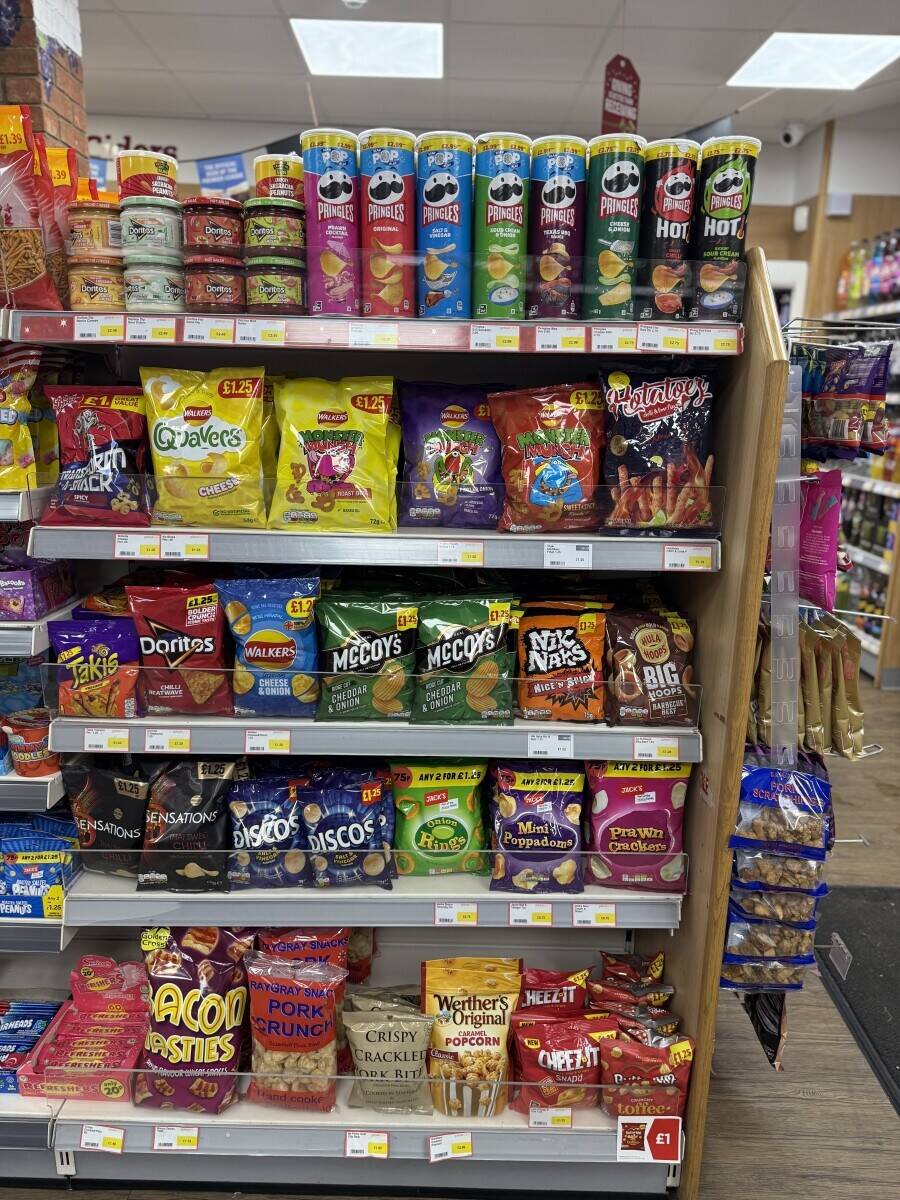 Busy off license shop for sale Photo 6