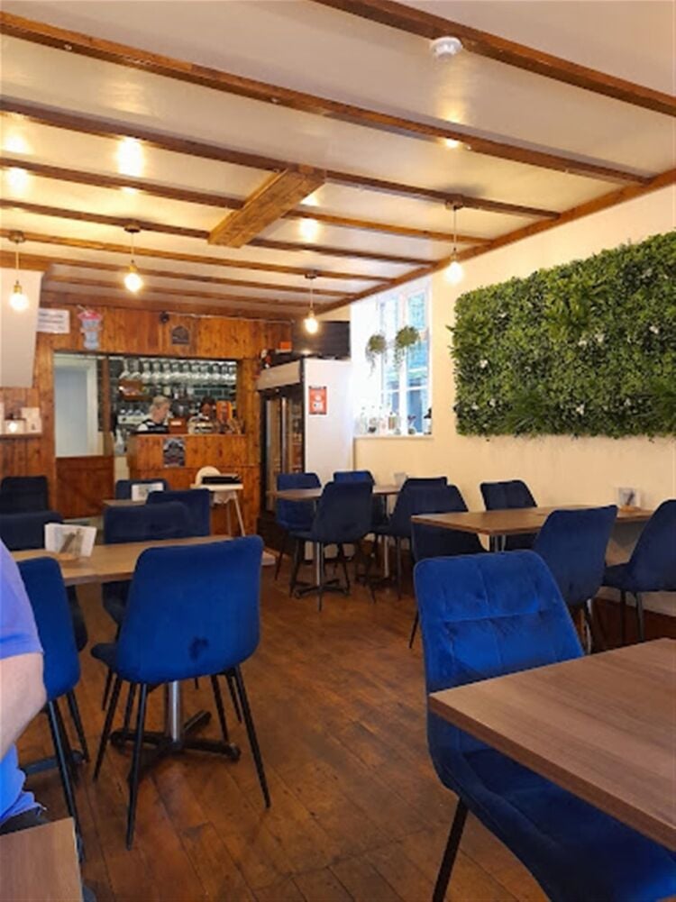 A LICENSED CITY CENTRE CAFÉ