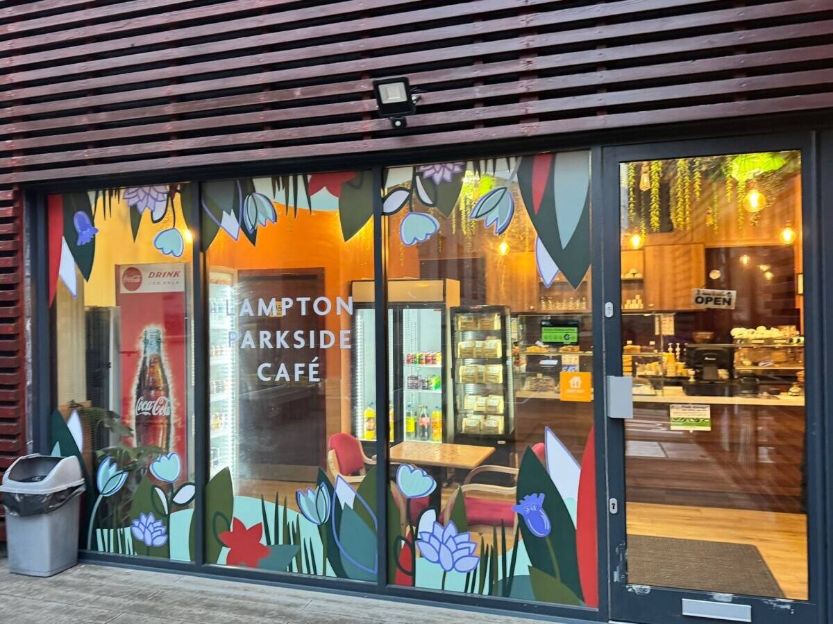 Charming Lampton Parkside Café for Sale – Prime Location & Turnkey Opportunity