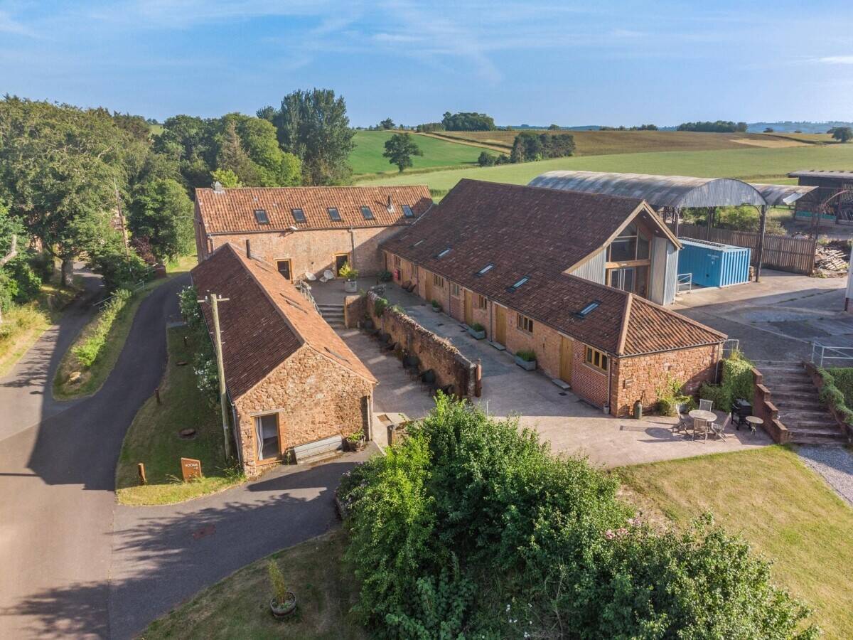Farm House plus The Retreat -  Thriving Guest Business that sleeps 16