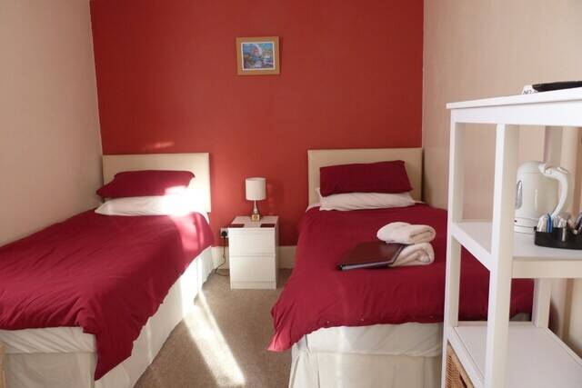 OXFORDSHIRE - THAMES VALLEY SUCCESSFUL INN