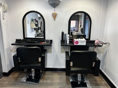 Fantastic Hair Salon Business Opportunity in Walsall