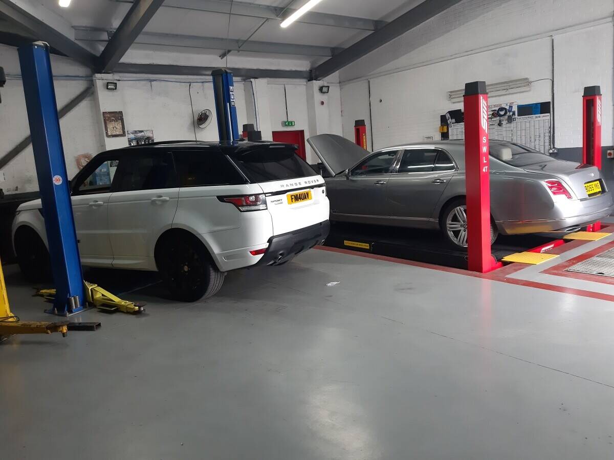 Car garage and MOT Station 