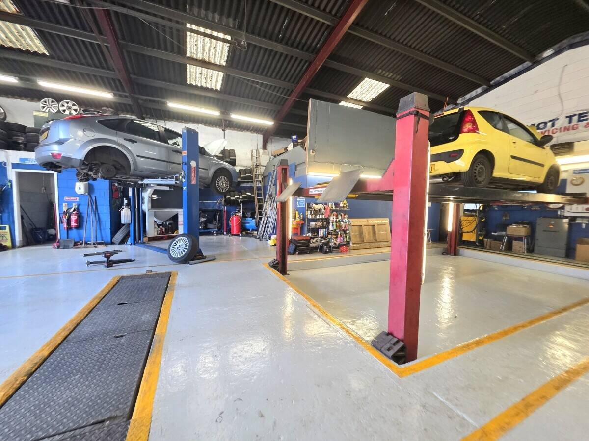 MOT STATION ( CLASS 4 & 7)