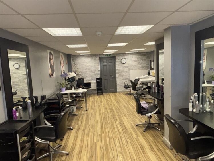 Hair Salons For Sale in Leeds Photo 6