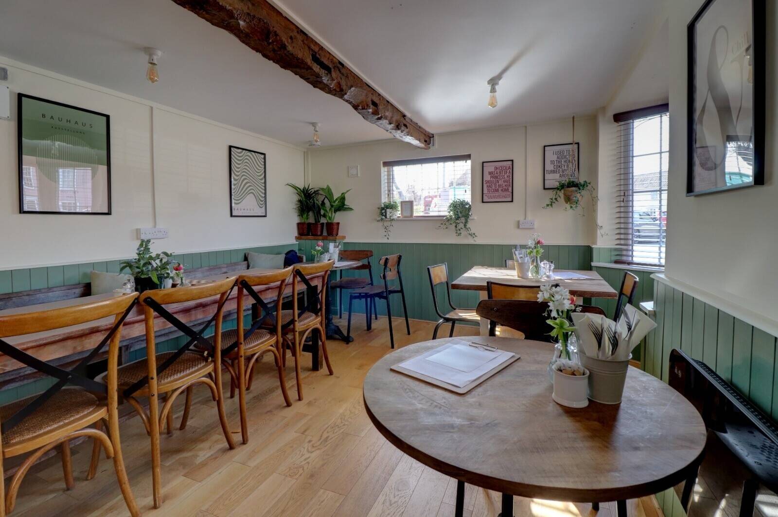 Coffee shop and bistro for sale