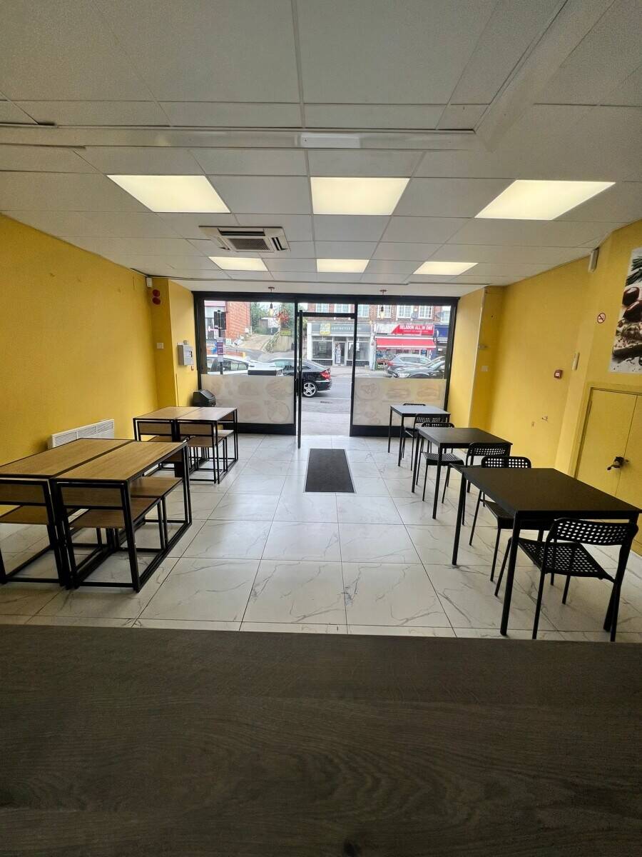 Fully Equipped Greek Restaurant Takeaway - Prime Croydon Location