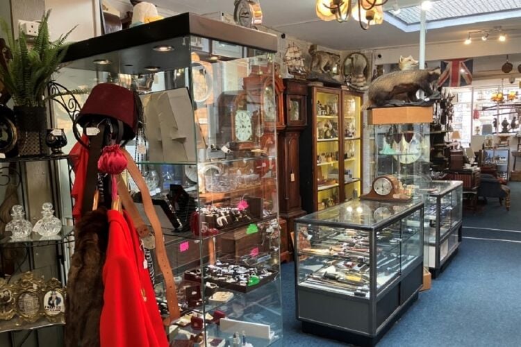 Antique Shop & Specialist Clock Repair - Devon Photo 6
