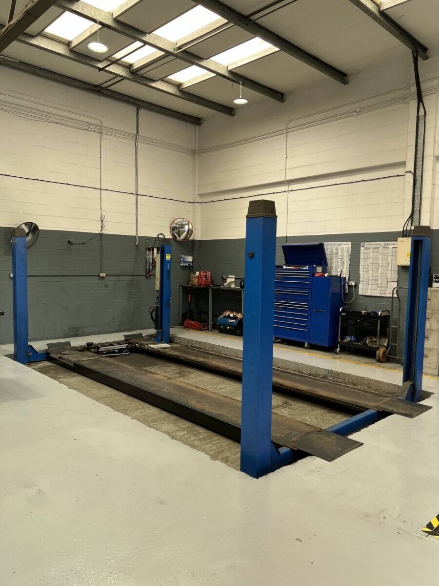 Established MOT Centre and Repair Garage In Swindon Photo 6