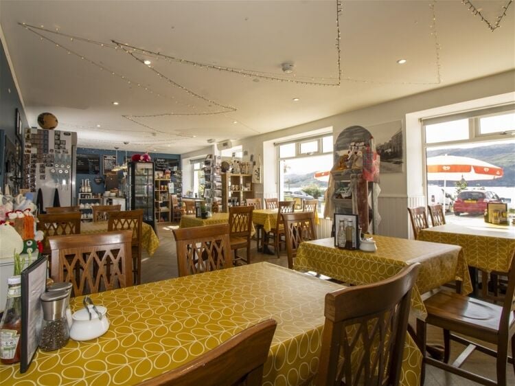 Waterside Café & Flat Photo 6