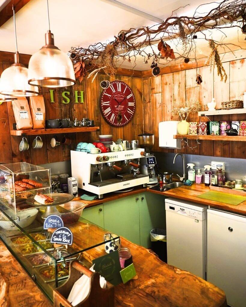 Plant based cafe for sale in teignmouth Devon Photo 6