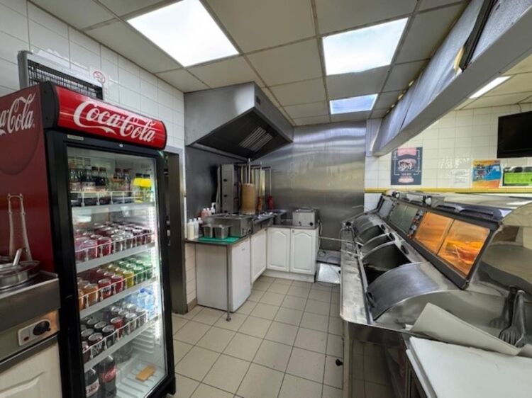 Leasehold Fish & Chip Takeaway Located In Coventry Photo 6
