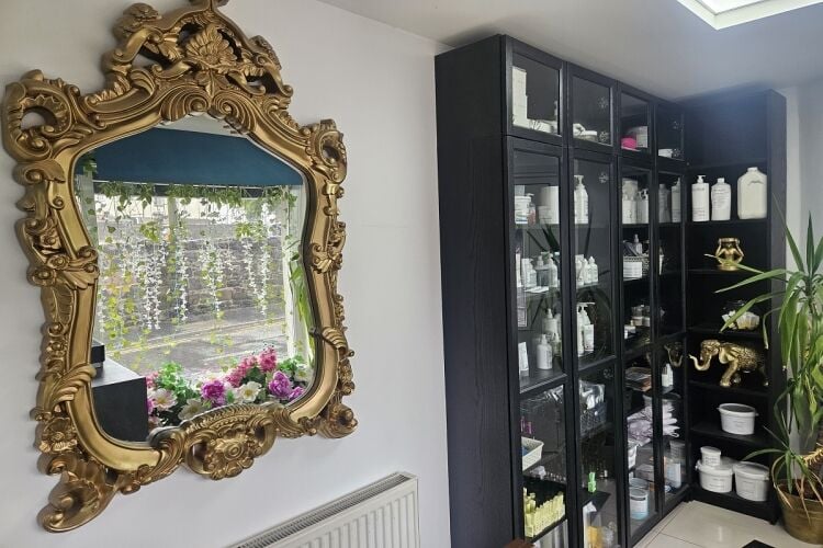 Established Beauty Salon & Spa - Rainhill Photo 6