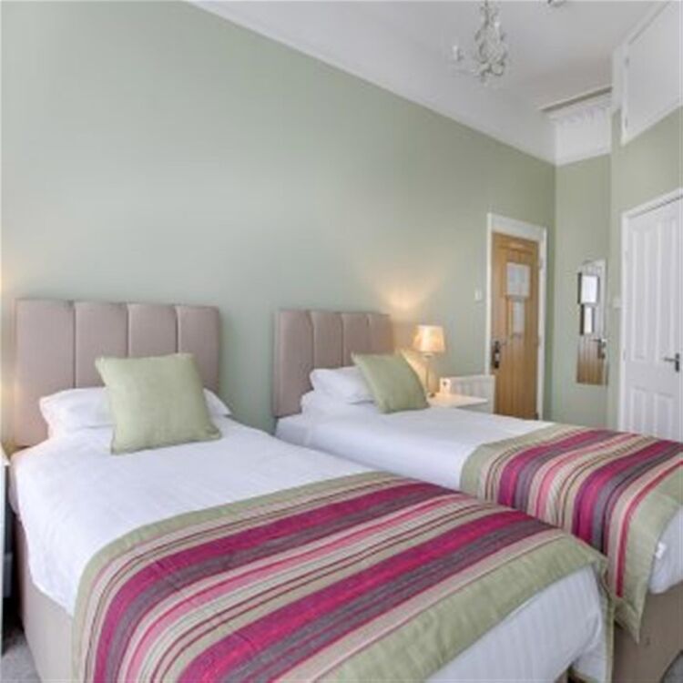 Elegant Victorian 12-bedroom hotel set on the English Riviera For Sale in Torquay