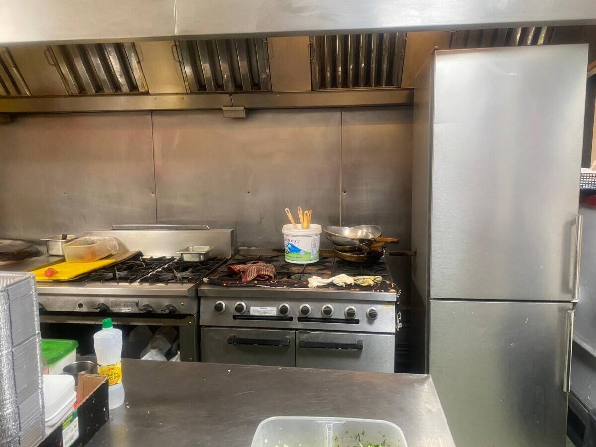 Pizza, kebabs, burgers, curries and chicken shop for sale in Oadby, Leicester