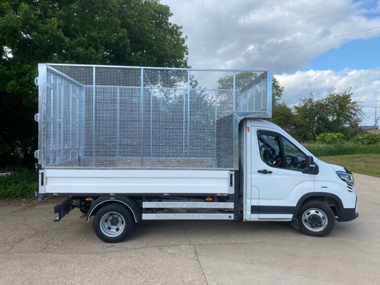 Clear the Way to Profit – Mobile Waste Business with Glowing Reviews! Photo 6